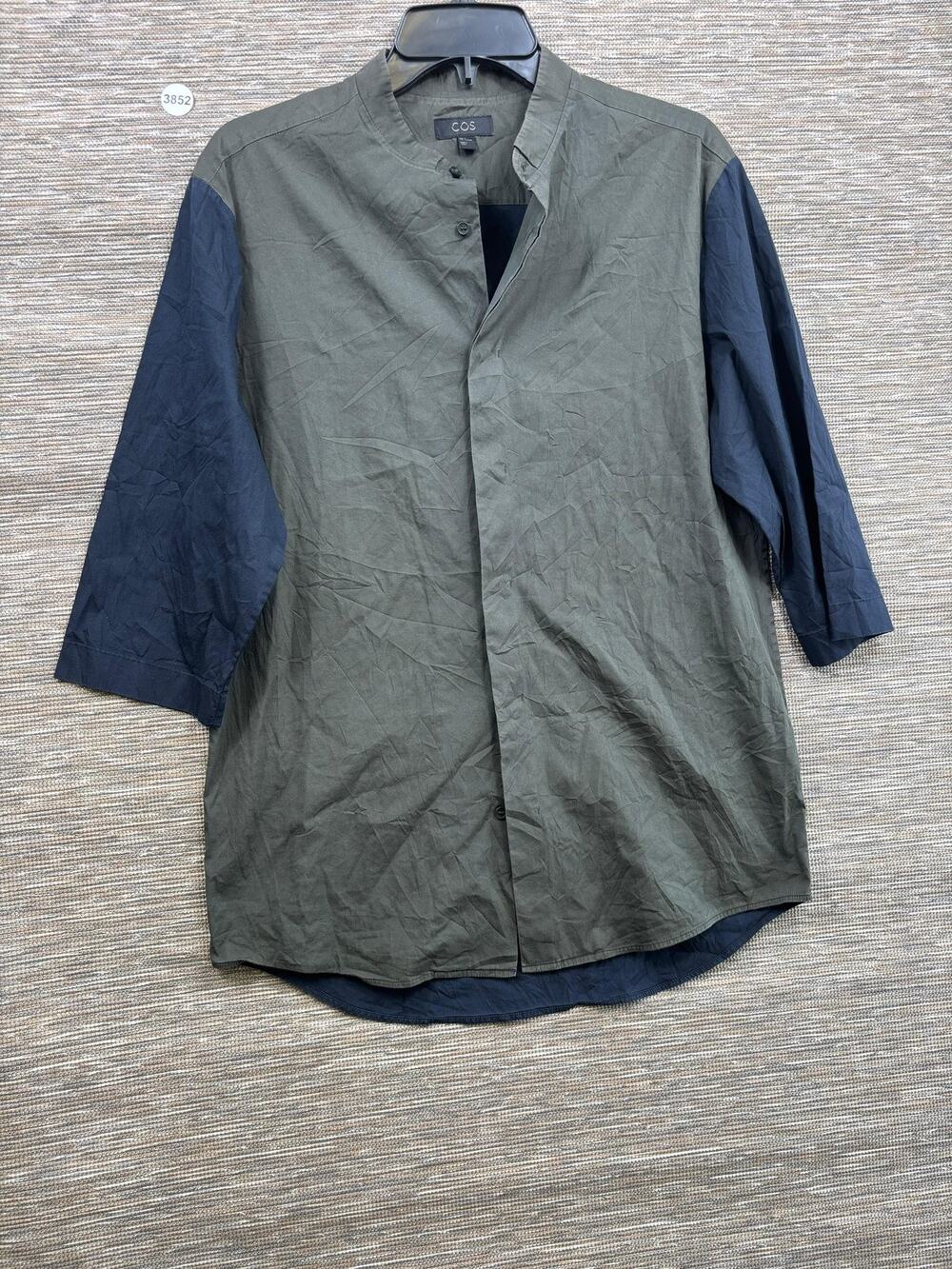 COS Shirt Mens Small Green Navy Colorblock 3/4 Sleeve Band Collar Button Up